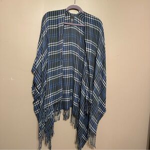 Vince Camuto fringe poncho